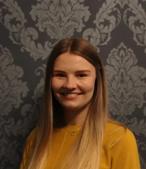 Sarah (Saz) Singleton headshot